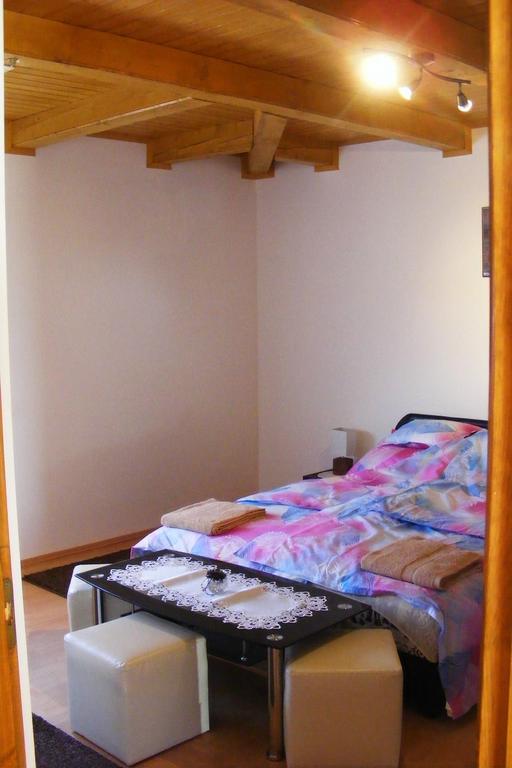 Szerencsecsillag Vendeghaz Hotel Kiskoros Luaran gambar